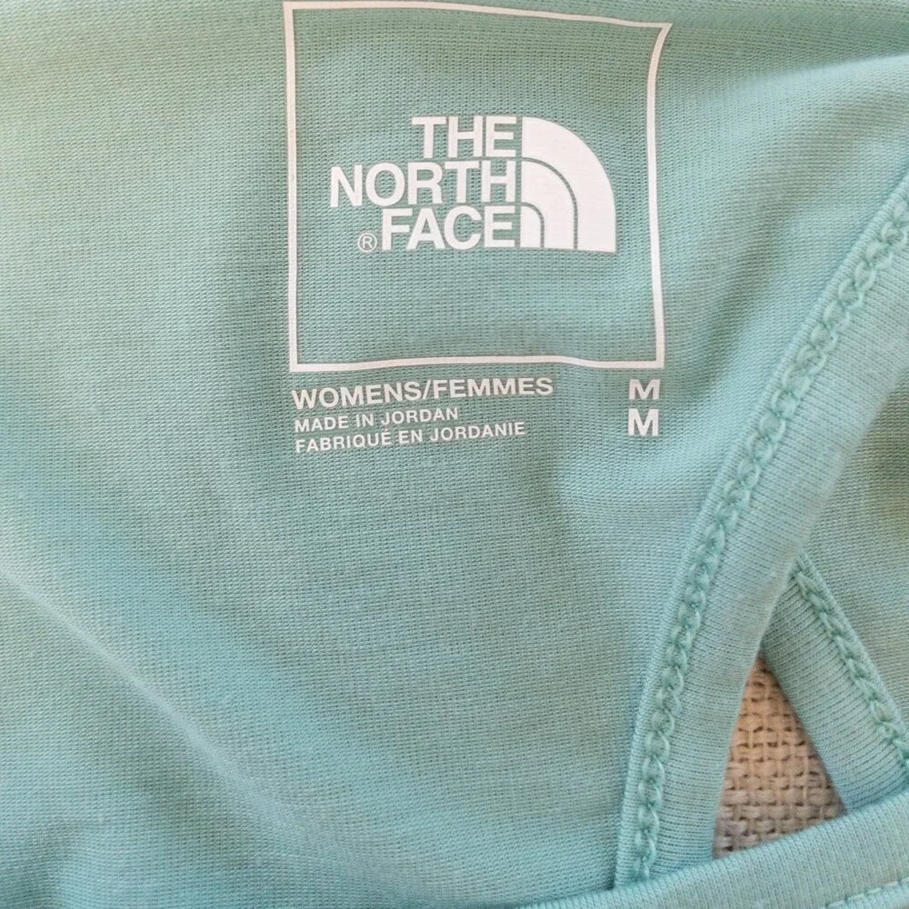The North Face Women’s Cropped Active Tee Green Medium Open Back Logo Top - Picture 3 of 3